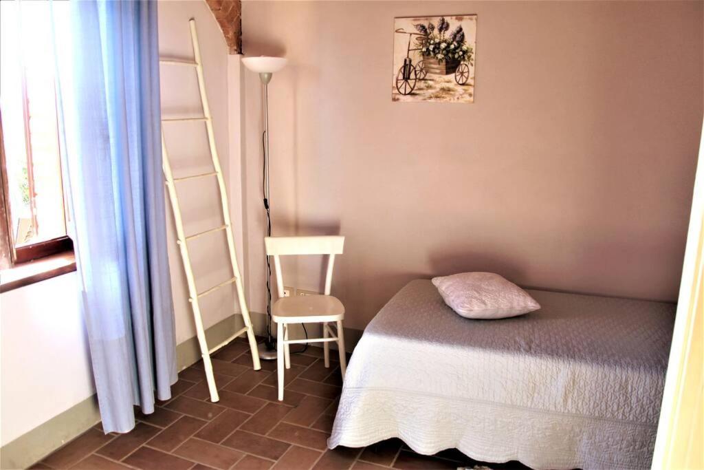 Claudia Vacanza Toscana - Appartamento Melograno -10 Min Da Siena Sovicille Kültér fotó