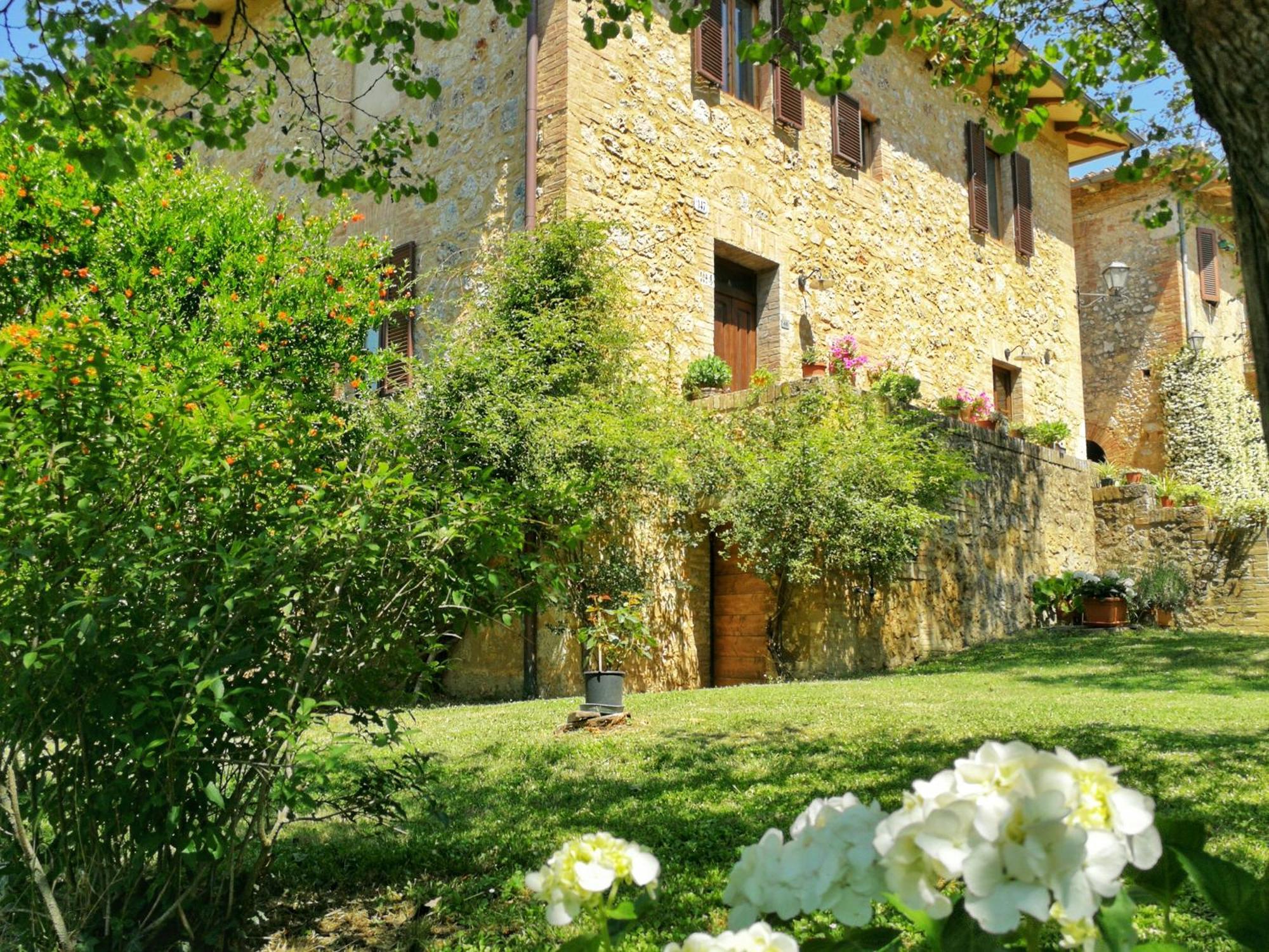 Claudia Vacanza Toscana - Appartamento Melograno -10 Min Da Siena Sovicille Szoba fotó